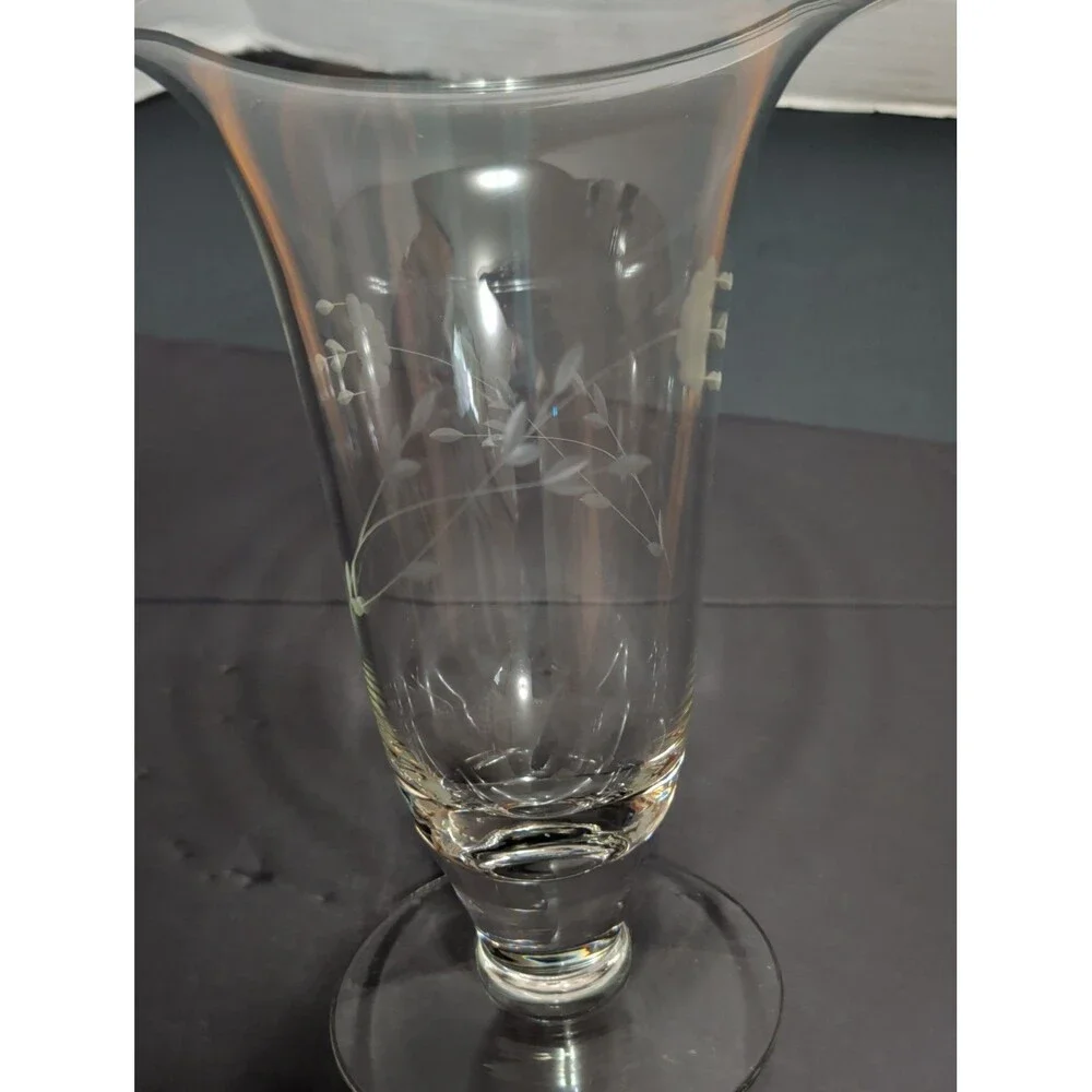 Vtg Etched Clear Glass Footed Trumpet Vase – 9